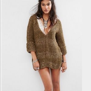 🔥Free People Georgia OS Sweater! 🔥